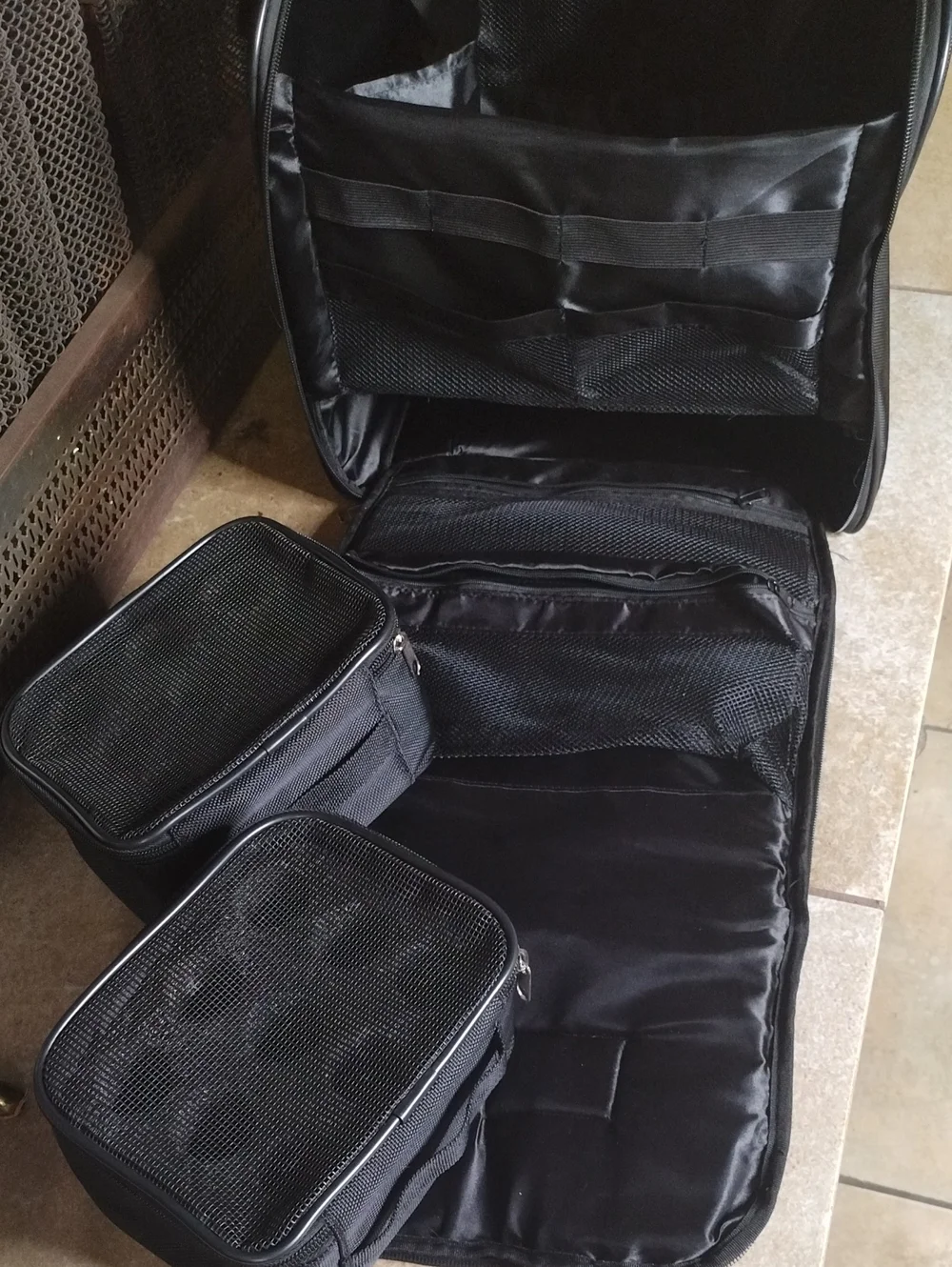 TRAVEL BLACK NAIL  & Tool Carrying Case